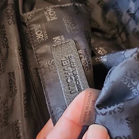 Michael Kors Satchel and Crossbody Bag - Picture 13 of 16